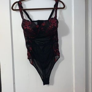 One piece lingerie bodysuit with full cups